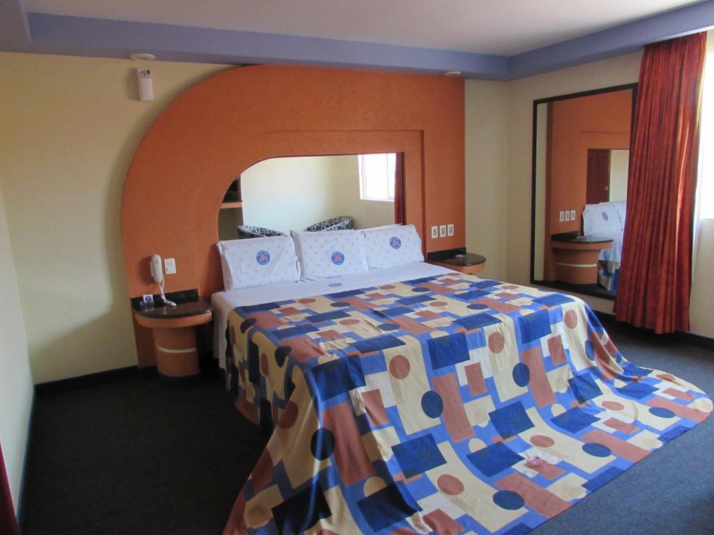 Motel Gran Vallarta (Adults Only) Celaya  Zewnętrze zdjęcie